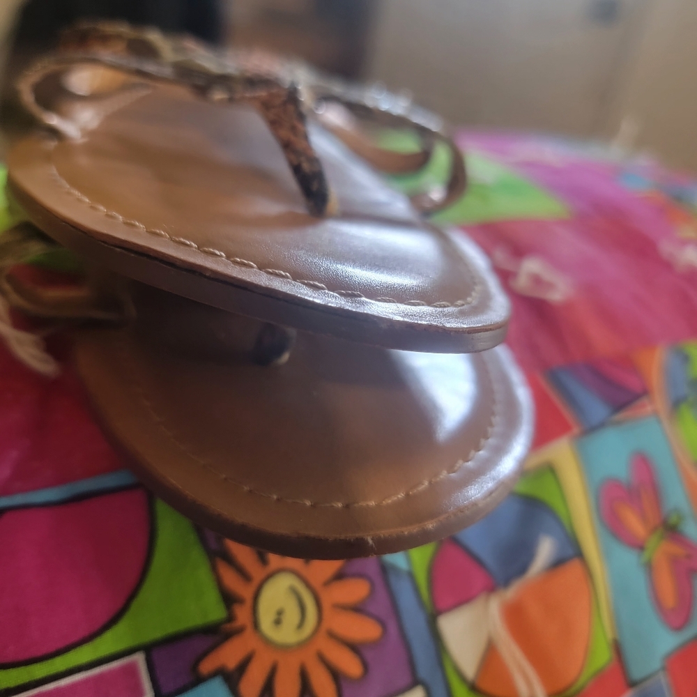 BCBG sandals - Picture 7 of 8